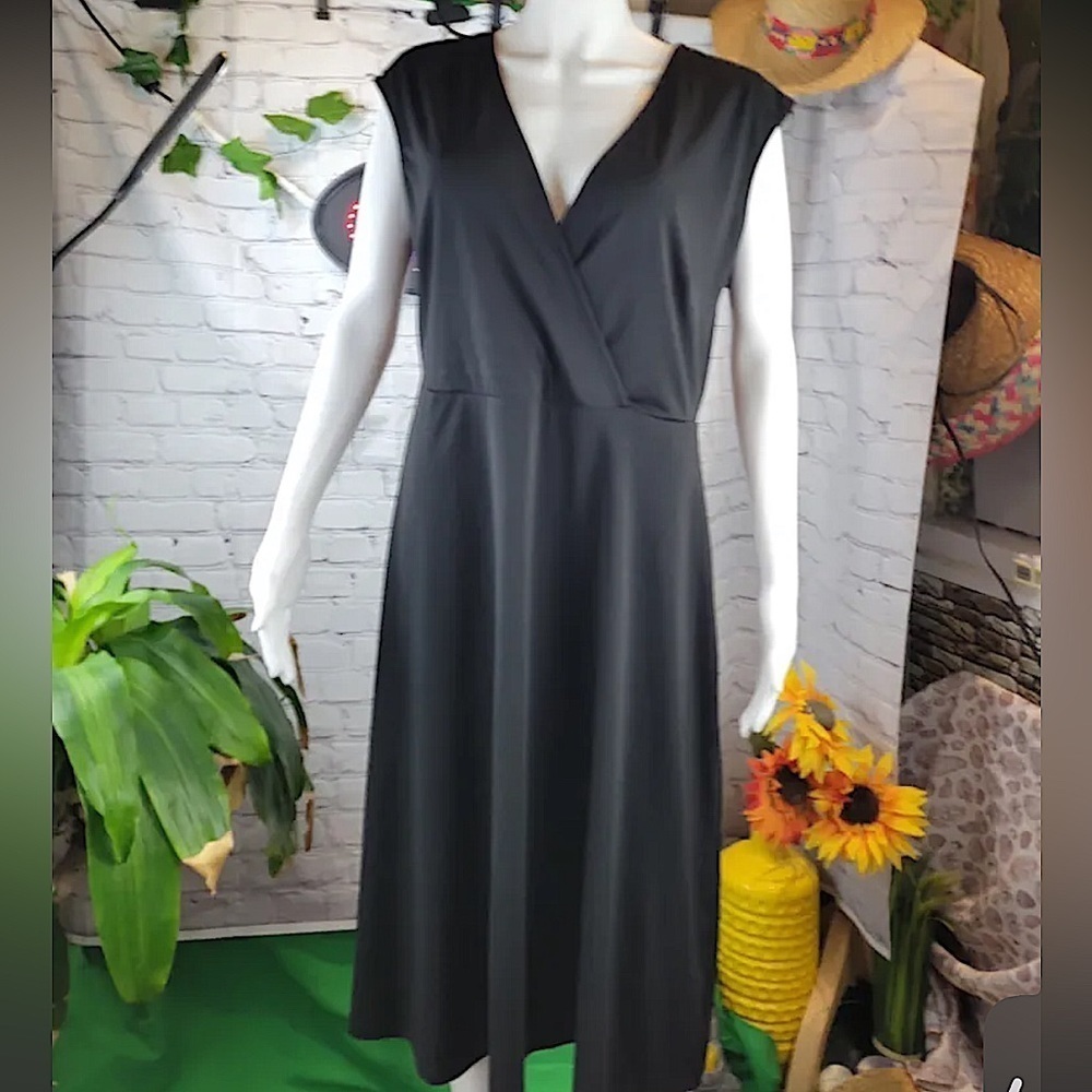 LOVE & LEGEND black dress